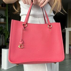 COACH Tyler Carryall 28 pink leather tote bag gold hardware